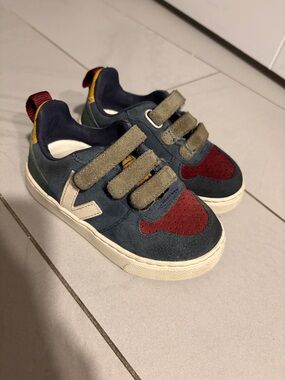 Veja kids Colorblock Suede Sneakers with Hook-and-Loop Straps - Navy/Red/Yellow